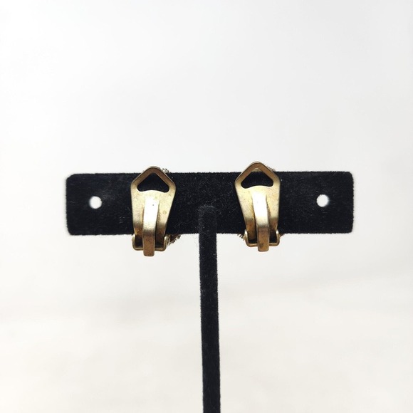 Antique Cameo Earrings Vtg Mother of Pearl MOP Shell Brass Sterling Silver Clip - Picture 2 of 7